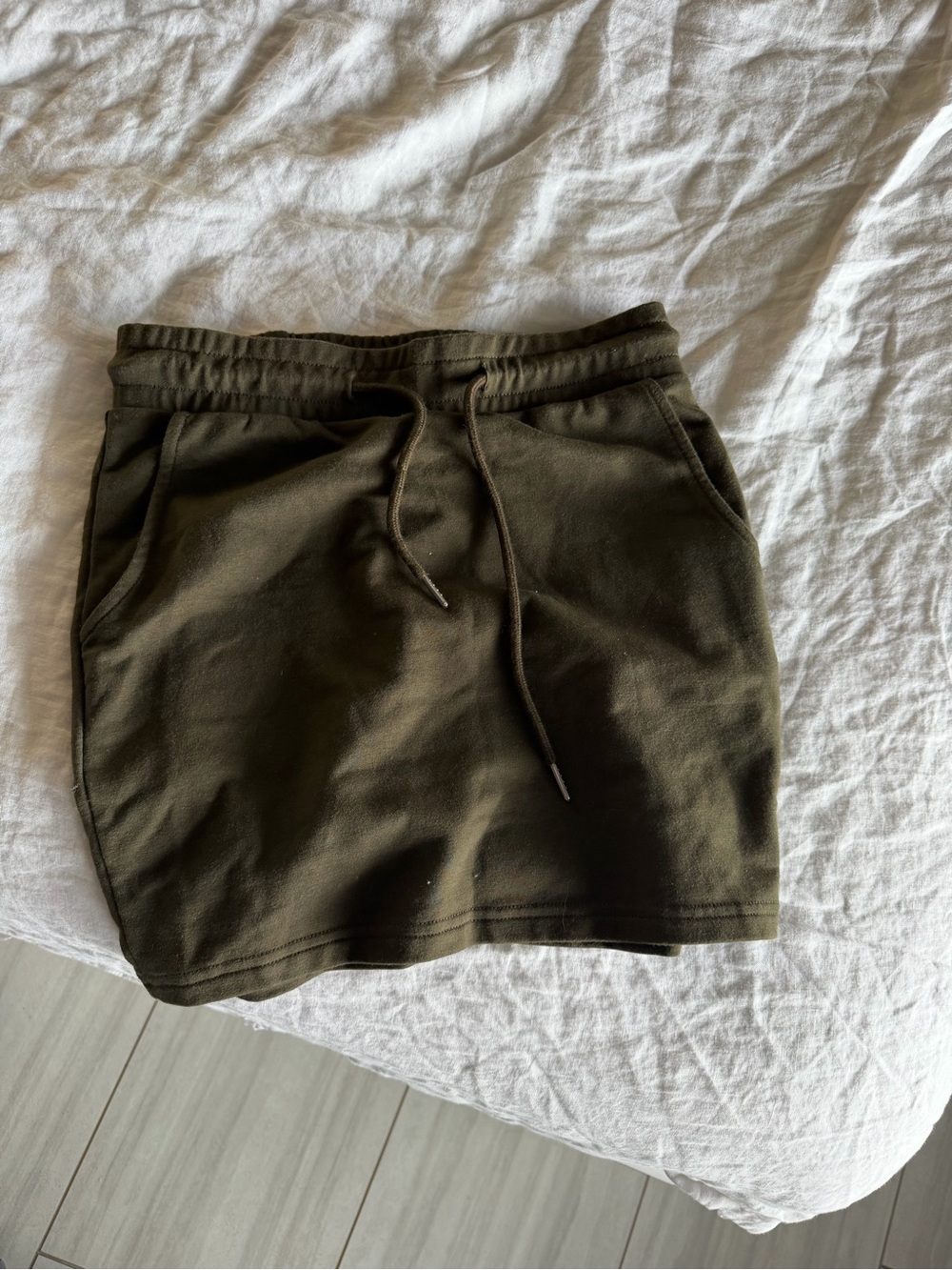 SHEIN Olive Drawstring Waist Mini Skirt